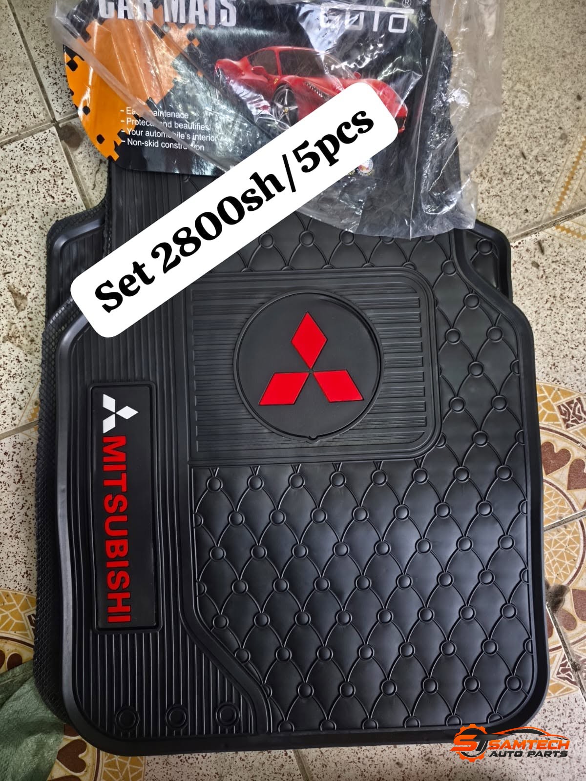 Mitsubishi Branded Plain Black Car Floor Mats - 5-Piece Set