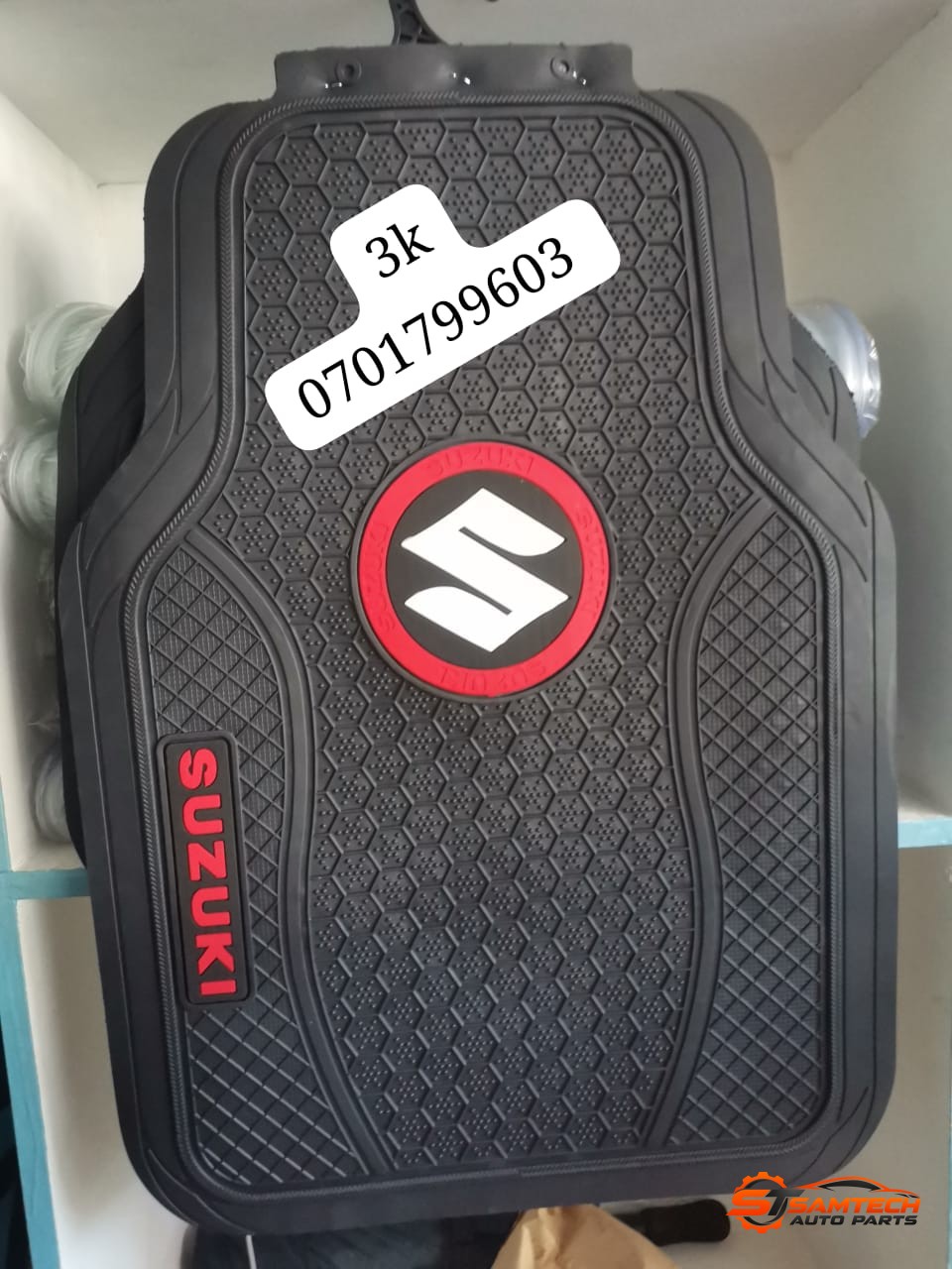 Suzuki Plain black branded floor mats