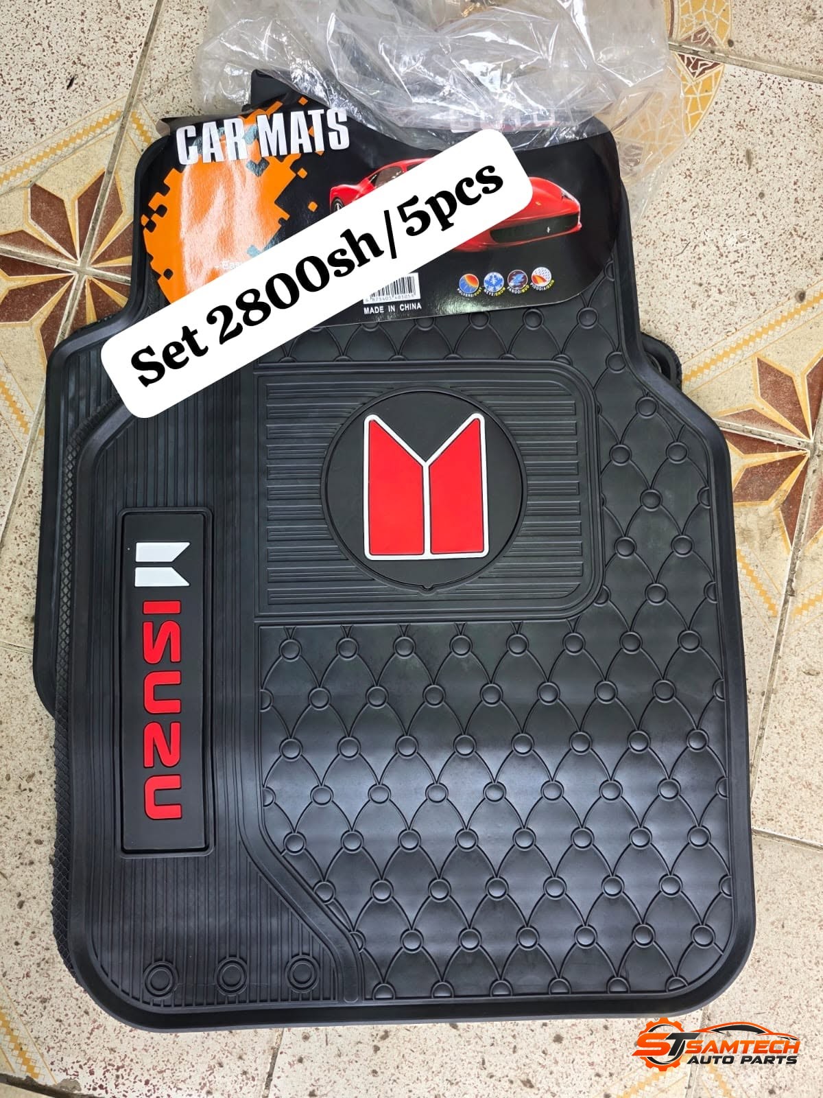 Isuzu Branded Plain Black Car Floor Mats - 5-Piece Set