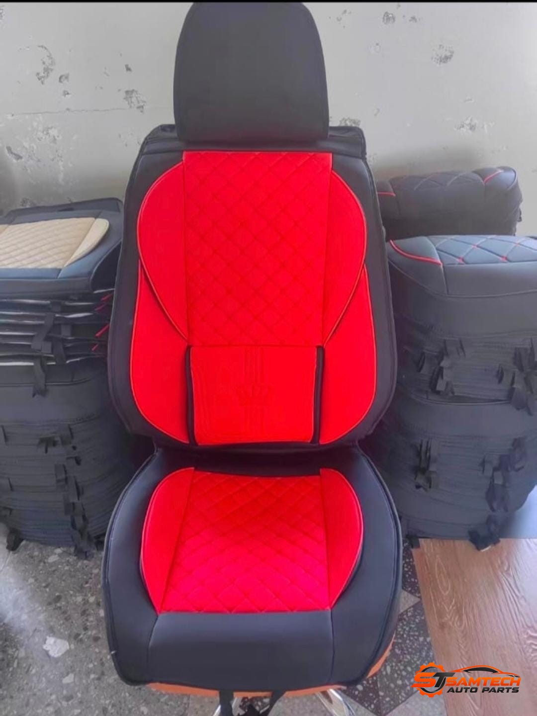 Crown Company Seat Cover - Red/Black Full