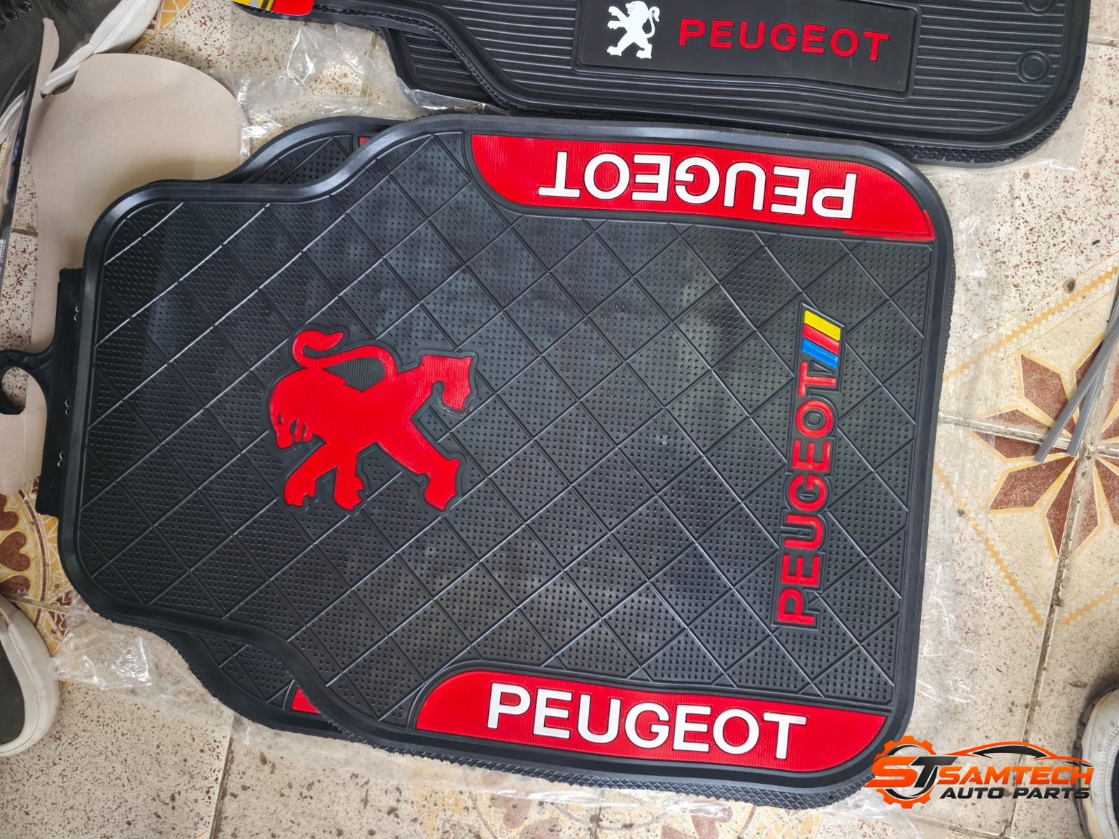 Peugeot heavy duty mats Red