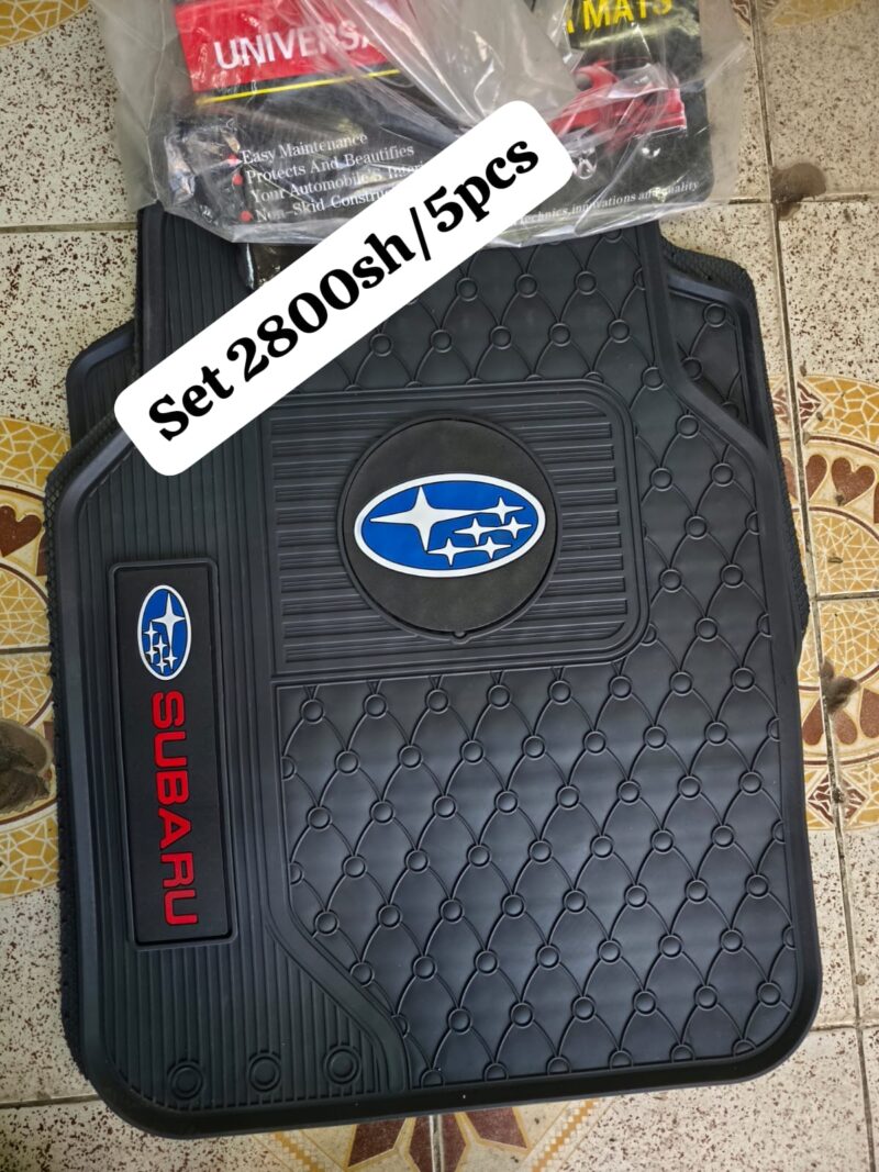Subaru rubber car mats